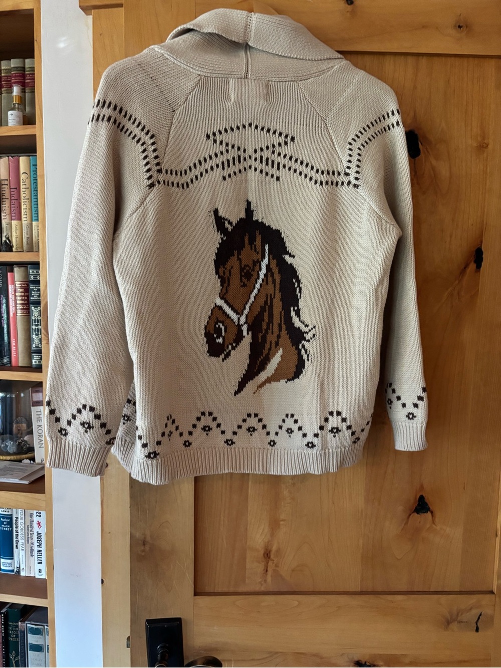 Cute horse 🐴 cardigan